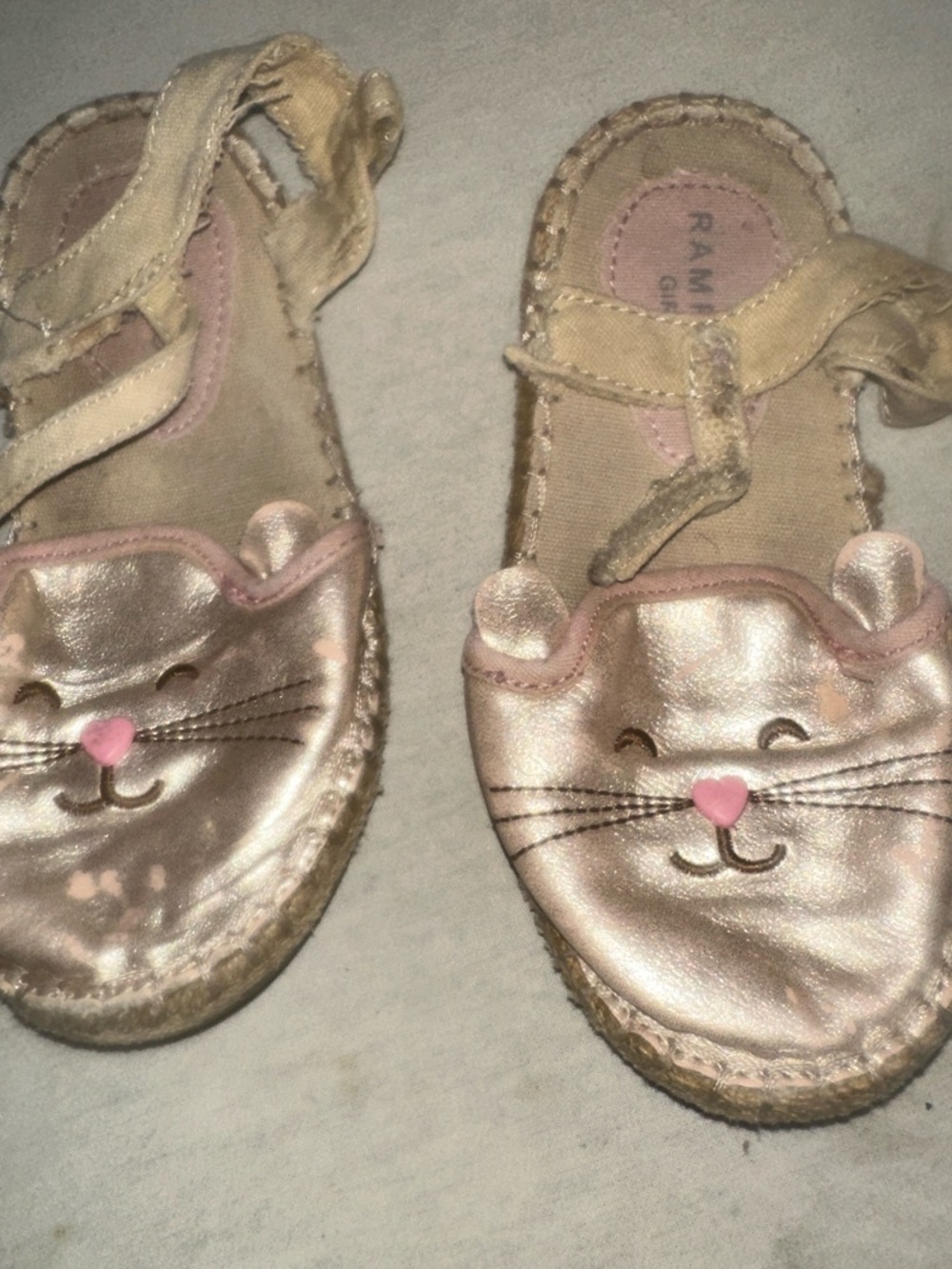 Kids Size 10 Rampage Metallic Pink Cat Face Sandals